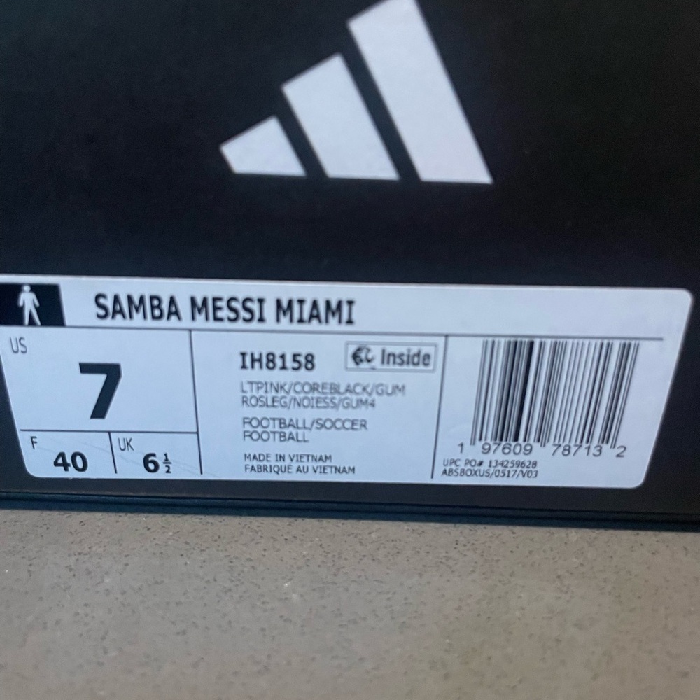 Messi pink sambas - Picture 5 of 6
